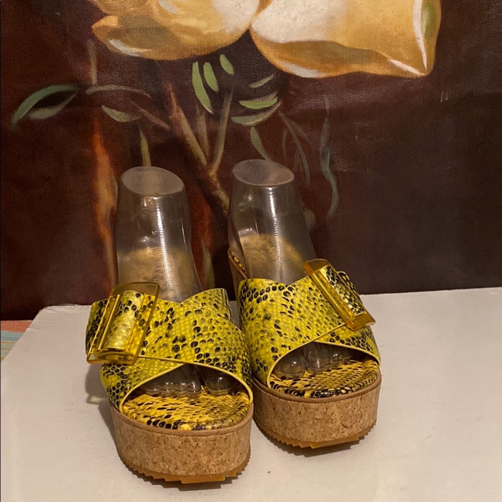 Donald J. Pliner Yellow and Black Platform Sandals